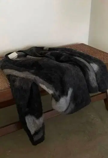 yoke 아레코모쟈카드 가디건