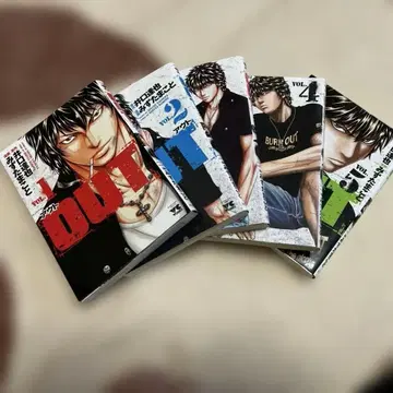 코믹스 OUT 1~5권