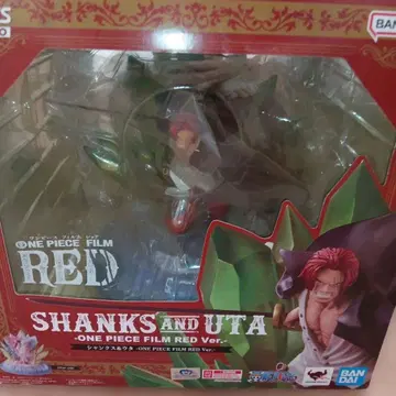원피스 필름 레드 샹크스 우타 한정판 피규어 2개