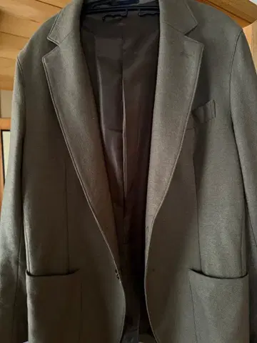 그레이 테일러드 자켓 투버튼