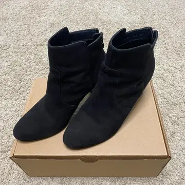 PARADIS COULEUR 블랙 스웨이드 부츠 37