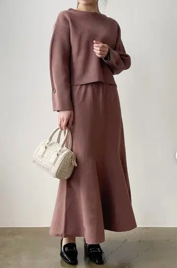 [새상품급] COHINA 작은 키 셋업 핑크 모카 숏 니트 스커트