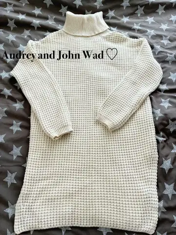 Audrey and John Wad 터틀넥 니트