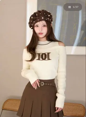 Darich 레이어드 라이크 로고 니트탑