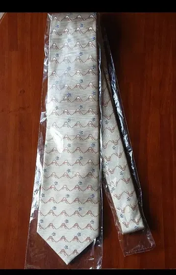 넥타이 후지산 축구 패턴