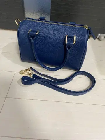 새상품 오우렌티 미니 보스턴 숄더백 2way 네이비 소가죽