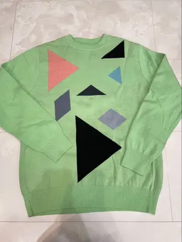 새상품급 탱그램 니트 스웨터 M 골프