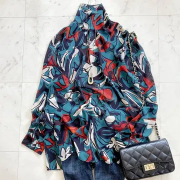 컨디션 최상 투모로우랜드 컬렉션 타프타 리프 프린트 하이넥 블라우스