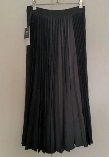 플리츠 스커트 블랙 M 유니클로 x Theory 미사용 새상품