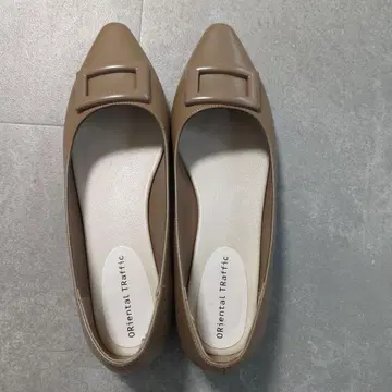 Oriental Traffic 베이지 신발