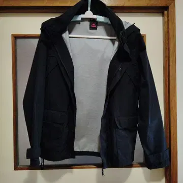 X-GIRL 블랙 마운틴 후드티