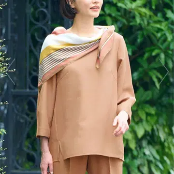 자유구 브라운 계열 허니콤 크로스 블라우스 라운드넥 긴팔 블라우스 M