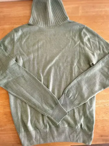 Cruciani 터틀 니트 스웨터 올리브 그린