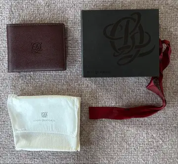 [미사용품] LOUIS QUATORZE 브라운 3단 폴더형 지갑