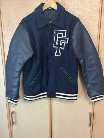 corefighter 바시티 자켓