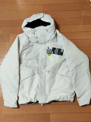 미사용 새상품 워크맨 X 쉘터 자켓 방수 방한 LL 아이보리