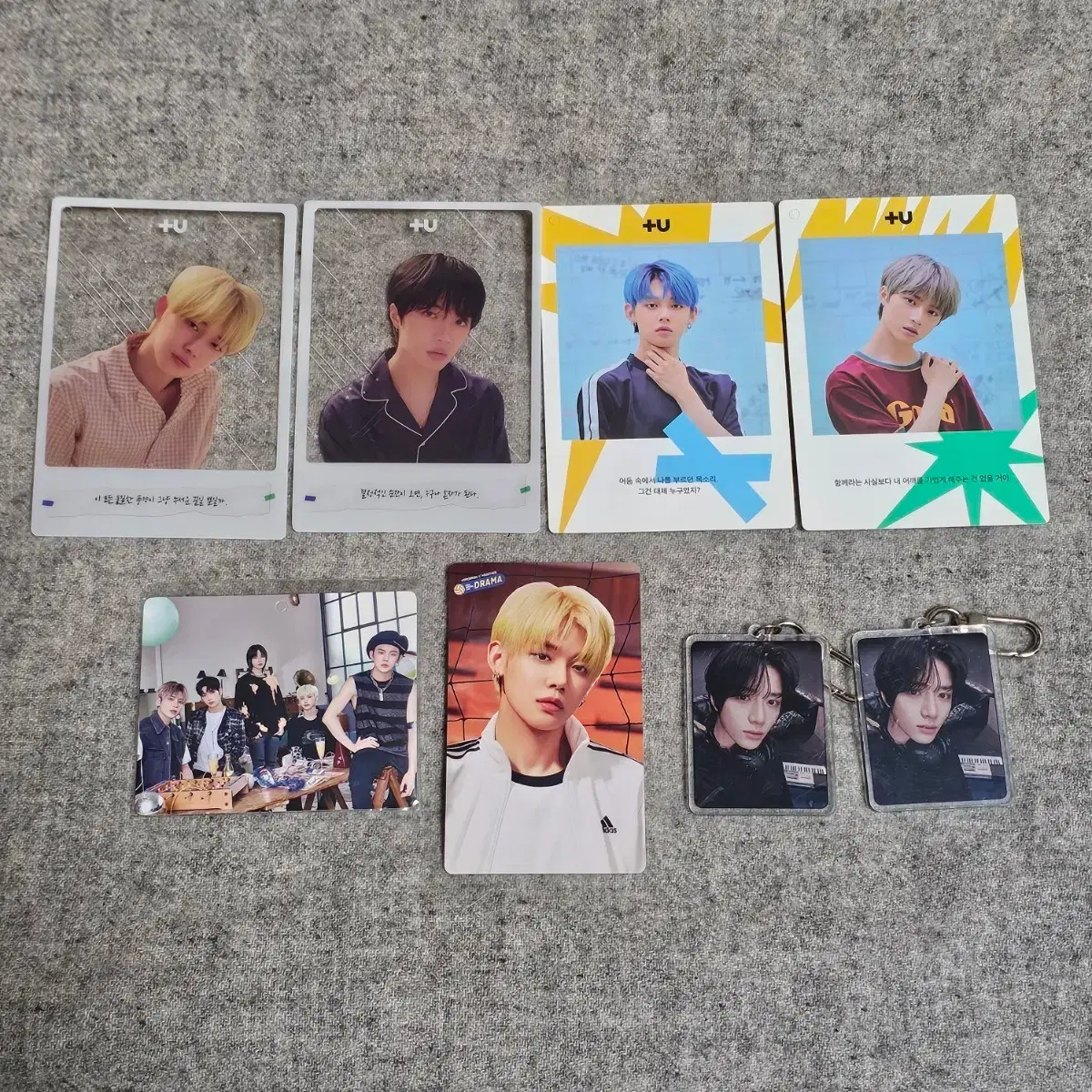 txt yeonjun beomgyu poca and weverse pre-order benefit wts.