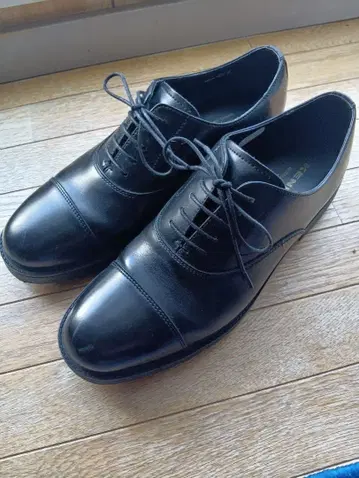 KENFORD 블랙 가죽 드레스 슈즈