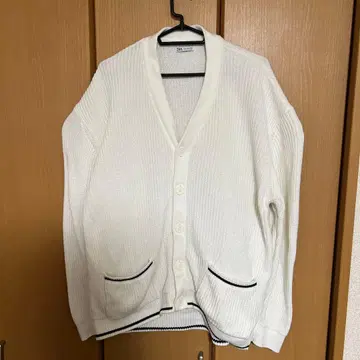ZARA 화이트 가디건 XL