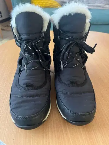 SOREL 겨울용 블랙 부츠 퍼 포함