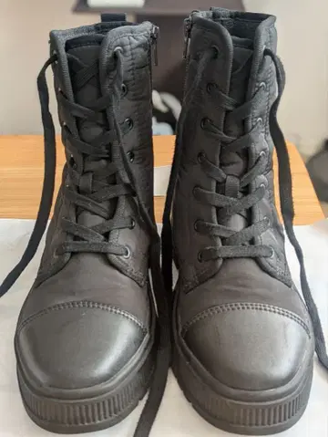 UNIQLO C 유니클로 씨 패디드 레이스업 부츠 23cm