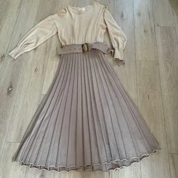 JILLSTUART 베이지 긴팔 니트 원피스