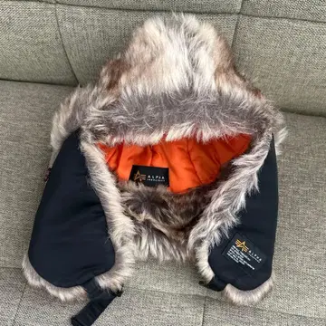 ALPHA 플라이트 캡 오렌지 안쪽