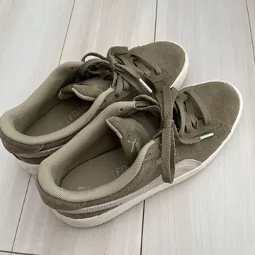 PUMA 올리브 그린 스니커즈