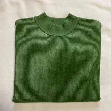 soerte 23aw 크루넥 니트 그린 사이즈 S