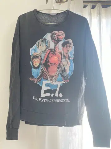 ZARA E.T. 맨투맨 S 사이즈 블랙