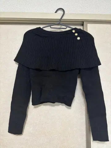 Chicco 프릴 디자인 크루 니트