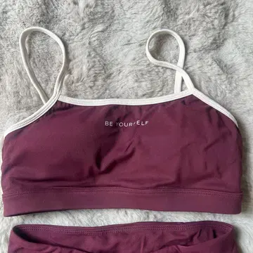 BEYOURSELF 스포츠 웨어 셋업