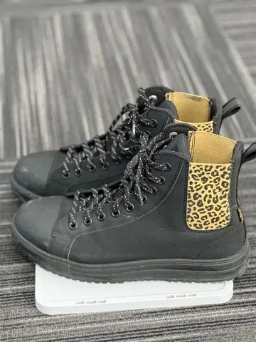 컨버스 X-LARGE 콜라보 안전화