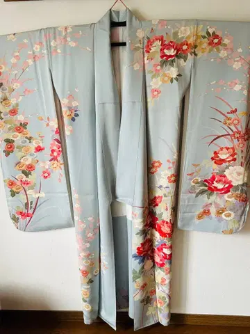 스카이블루 꽃무늬 후리소데 기모노