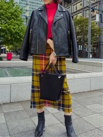 INED 이네드 타탄 체크 패턴 타이트 스커트 사이즈 9