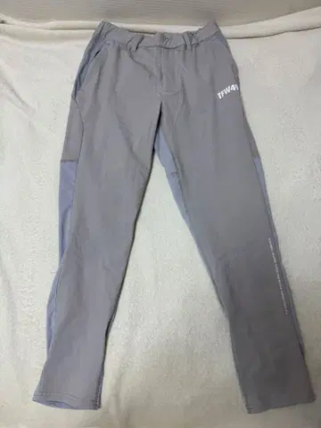 TFW49 하이브리드 팬츠 화이트 남성용 S 사이즈!!