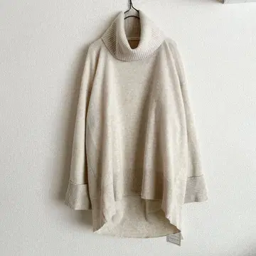 미사용 맥피 투모로우랜드 라무 캐시미어 터틀넥 풀오버 S