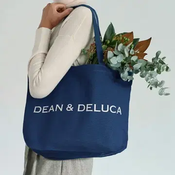 DEAN & DELUCA 차리티 토트 2025 라피스 블루 L 사이즈