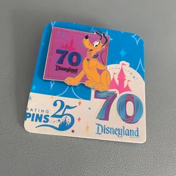 디즈니랜드 70주년 플루토 핀 배지