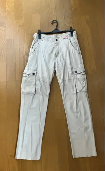 DROMe 라이트 그레이 카고 팬츠