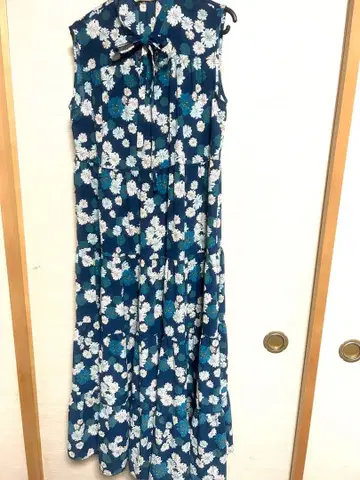 꽃무늬 슬리브리스 롱 원피스