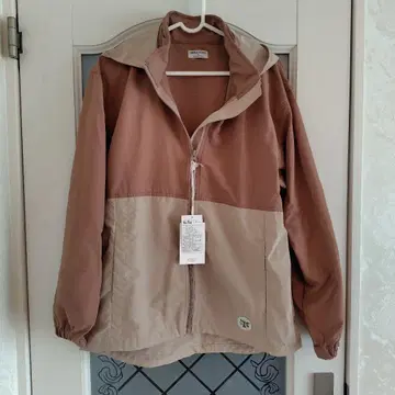 후드 부착 마운틴 후드티 M 사이즈 브라운/베이지