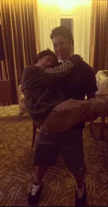 RHUDE 후드티 원오크 Taka 착용