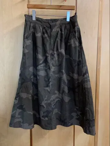 새상품급 DMG 도밍고 카모 패턴 스커트 허리밴딩 일본제