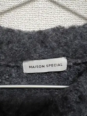 MAISON SPECIAL 다크 그레이 긴팔 니트