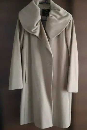 23구 40 베이지 롱 코트 로로 피아나