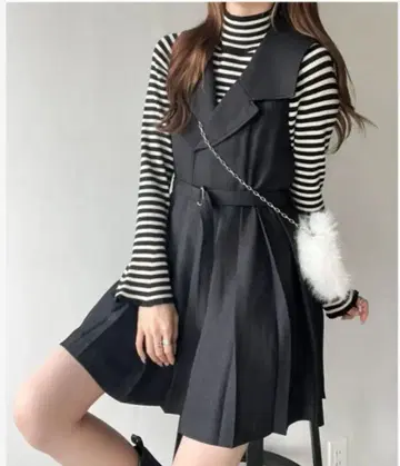 heather 테일러드 미니 점프 스커트 그레이