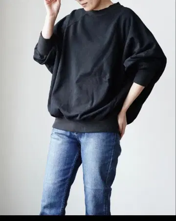 어퍼 하이츠 맨투맨 THE BROOKE