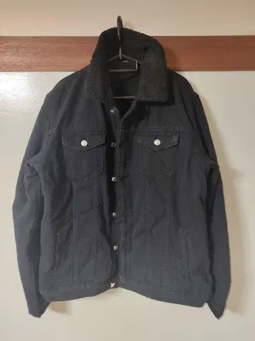 보아 카라 부착 블랙 데님 자켓