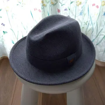 골든 베어 햇 다크 그레이 색상 58cm